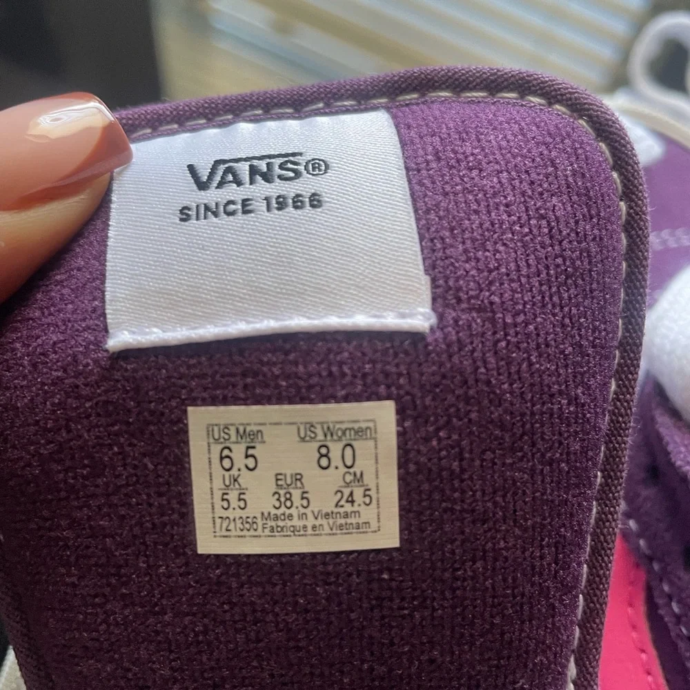 Vans Purple Sneakers with Pink Highlights - Picture 2 of 5